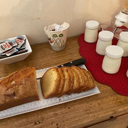 La Closerie Des Sacres Lavannes Luaran gambar